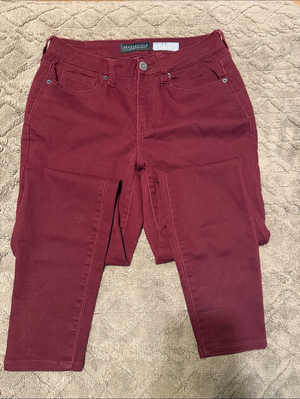 Aeropostale Women's Skinny Jeans in Burgundy